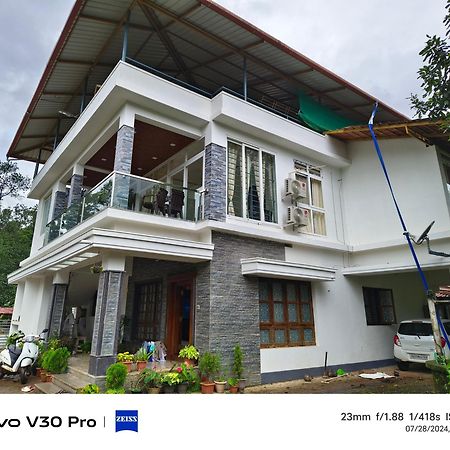 Gokula Homestay Subrahmanya Exterior photo