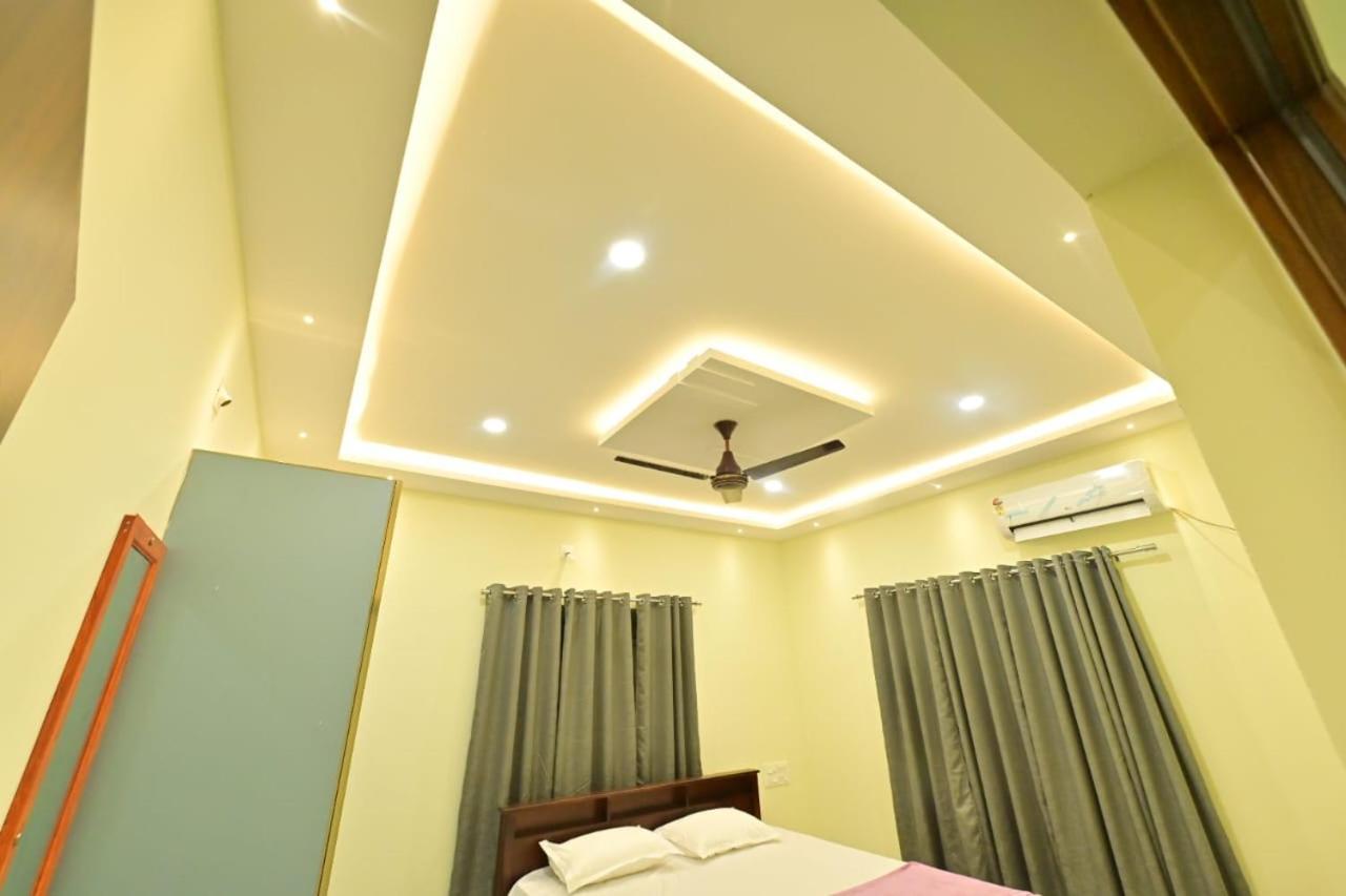 Gokula Homestay Subrahmanya Exterior photo